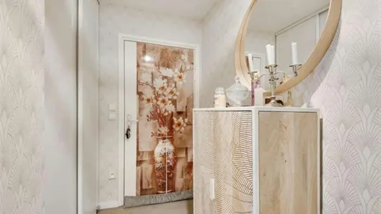 Apartments in Paris 18ème arrondissement - Montmartre - photo 4