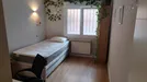 Room for rent, Húmera-Somosaguas-Prado del Rey, Comunidad de Madrid, &lt;span class=&quot;blurred street&quot; onclick=&quot;ProcessAdRequest(13828925)&quot;&gt;&lt;span class=&quot;hint&quot;&gt;See streetname&lt;/span&gt;[xxxxxxxxxxxxx]&lt;/span&gt;
