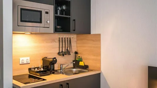 Houses in Dusseldorf - photo 7