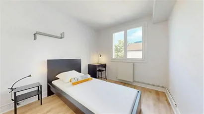 Room for rent in Grenoble, Auvergne-Rhône-Alpes