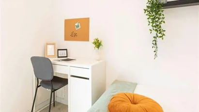 Room for rent in Milano Zona 2 - Stazione Centrale, Gorla, Turro, Greco, Crescenzago, Milan