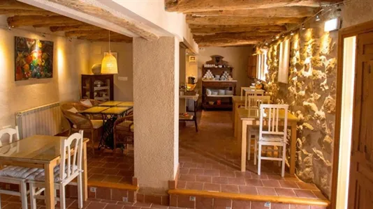 Apartments in La Puebla de Híjar - photo 4