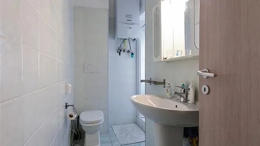 Rooms in Roma Municipio II – Parioli/Nomentano - photo 4