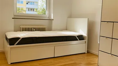 Room for rent in Munich Thalkirchen-Obersendling-Forstenried-Fürstenried-Solln, Munich