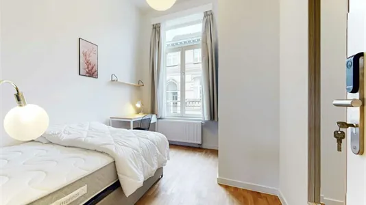 Rooms in Stad Brussel - photo 9