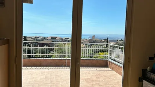 Houses in Catania - photo 9