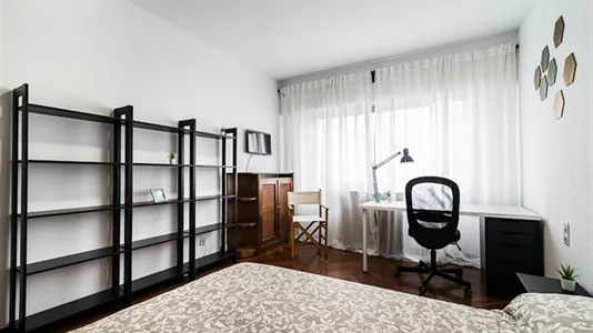 Rooms in Madrid Salamanca - photo 4
