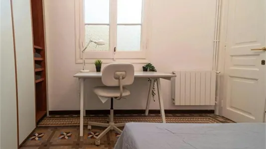 Rooms in Barcelona Eixample - photo 4