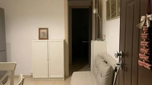 Apartments in Milano Zona 8 - Fiera, Gallaratese, Quarto Oggiaro - photo 4