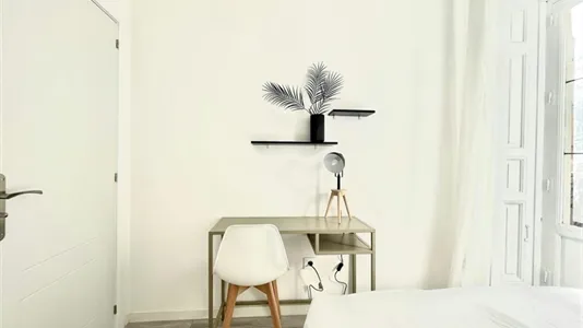 Rooms in Madrid Centro - photo 5