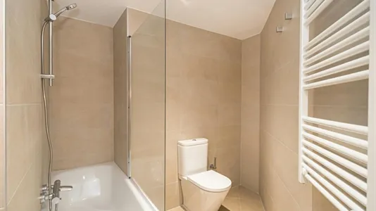 Rooms in Madrid Chamartín - photo 7