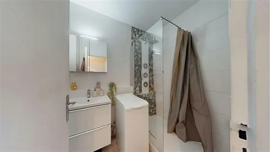 Apartments in Lyon - photo 9