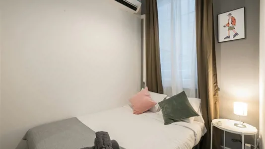 Apartments in Madrid Centro - photo 2
