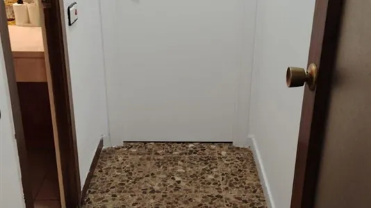 Rooms in Barcelona Eixample - photo 7