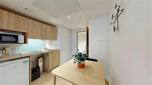 Rooms in Nanterre - photo 2