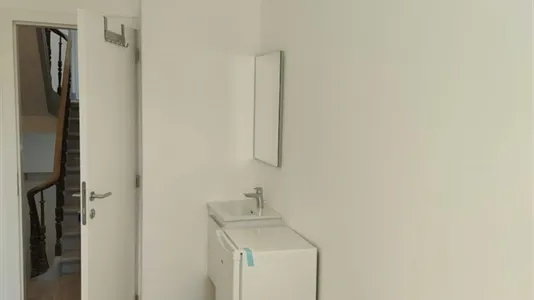 Rooms in Brussels Sint-Joost-ten-Node - photo 4