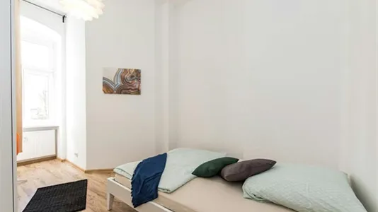 Rooms in Berlin Charlottenburg-Wilmersdorf - photo 2