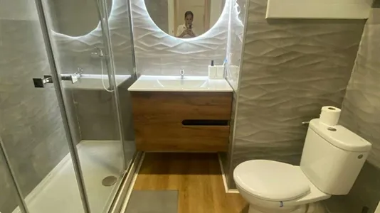 Rooms in Barcelona Eixample - photo 8