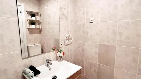 Rooms in Madrid Tetuán - photo 9