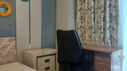 Rooms in Córdoba - photo 4