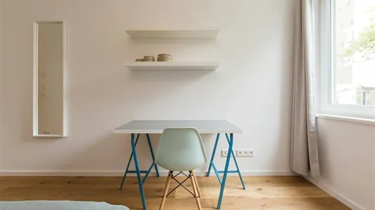 Rooms in Berlin Mitte - photo 2