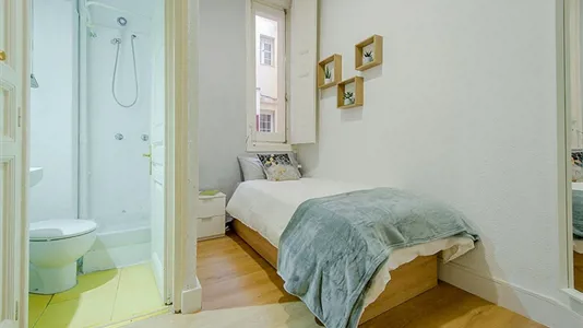 Rooms in Madrid Salamanca - photo 1