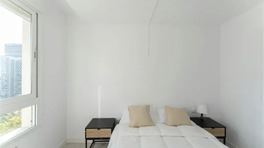 Rooms in Madrid Tetuán - photo 2