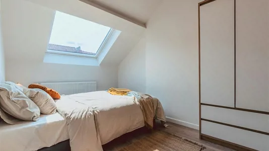 Rooms in Brussels Sint-Joost-ten-Node - photo 2