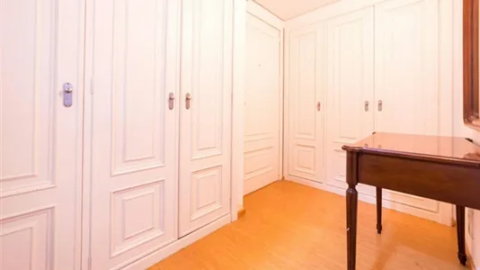 Rooms in Valencia Ciutat Vella - photo 9