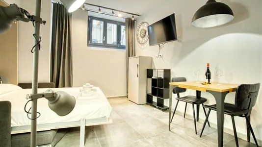 Apartments in Milano Zona 6 - Barona, Lorenteggio - photo 2