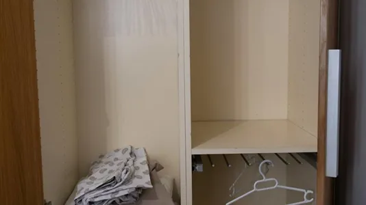 Rooms in Barcelona Ciutat Vella - photo 10