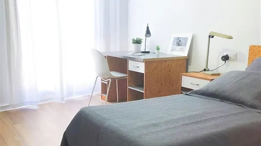 Apartments in Burjassot - photo 2