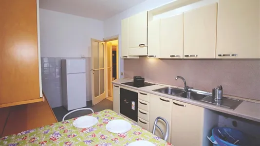 Rooms in Lecco - photo 9