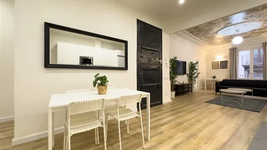 Apartments in Barcelona Ciutat Vella - photo 3