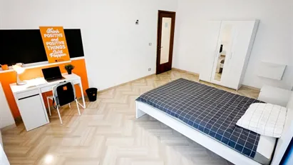 Room for rent in Bari, Puglia