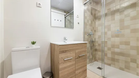 Rooms in Valencia Algirós - photo 8