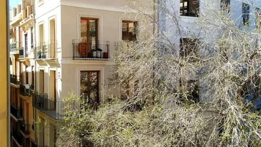 Apartments in Valencia Ciutat Vella - photo 2