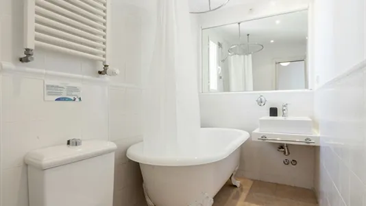 Rooms in Madrid Salamanca - photo 10