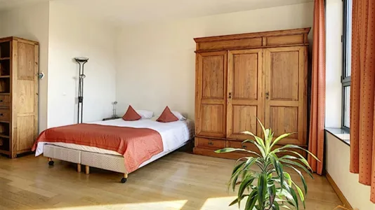 Apartments in Brussels Schaarbeek - photo 2