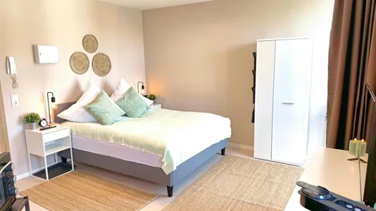 Apartments in Saarbrücken - photo 4