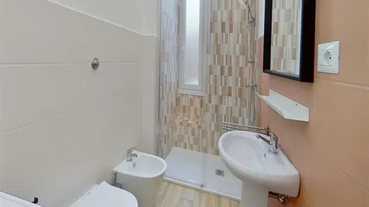 Rooms in Roma Municipio II – Parioli/Nomentano - photo 10