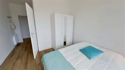 Room for rent in Nanterre, Île-de-France