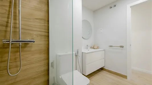 Rooms in Madrid Salamanca - photo 5