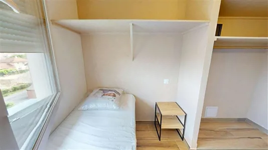 Rooms in Saint-Julien-en-Genevois - photo 2