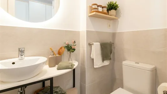 Rooms in Sevilla Triana - photo 6