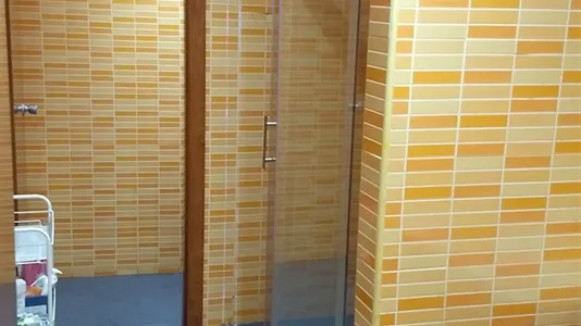 Rooms in Barcelona Ciutat Vella - photo 4