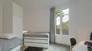 Room for rent, Barcelona Eixample, Barcelona, &lt;span class=&quot;blurred street&quot; onclick=&quot;ProcessAdRequest(9789849)&quot;&gt;&lt;span class=&quot;hint&quot;&gt;See streetname&lt;/span&gt;[xxxxxxxxxxxxx]&lt;/span&gt;