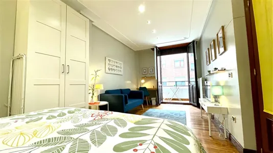 Rooms in Bilbao - photo 5
