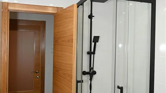 Rooms in Valencia Ciutat Vella - photo 9