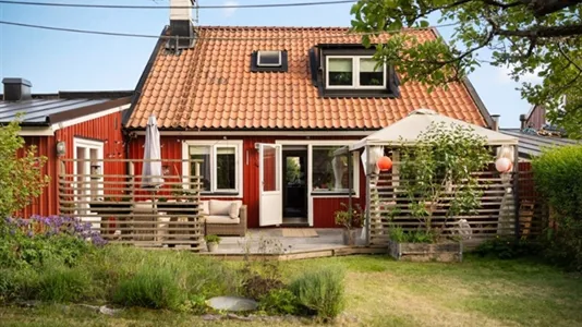 Houses in Täby - photo 2